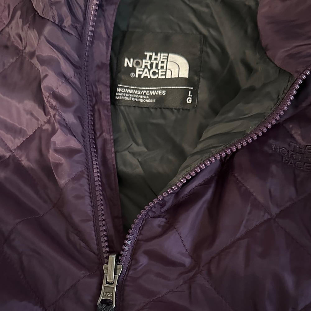 The North Face Deep Purple Quilted Jacket - Picture 2 of 3